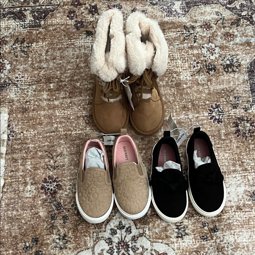 Old Navy toddler shoe lot size 8